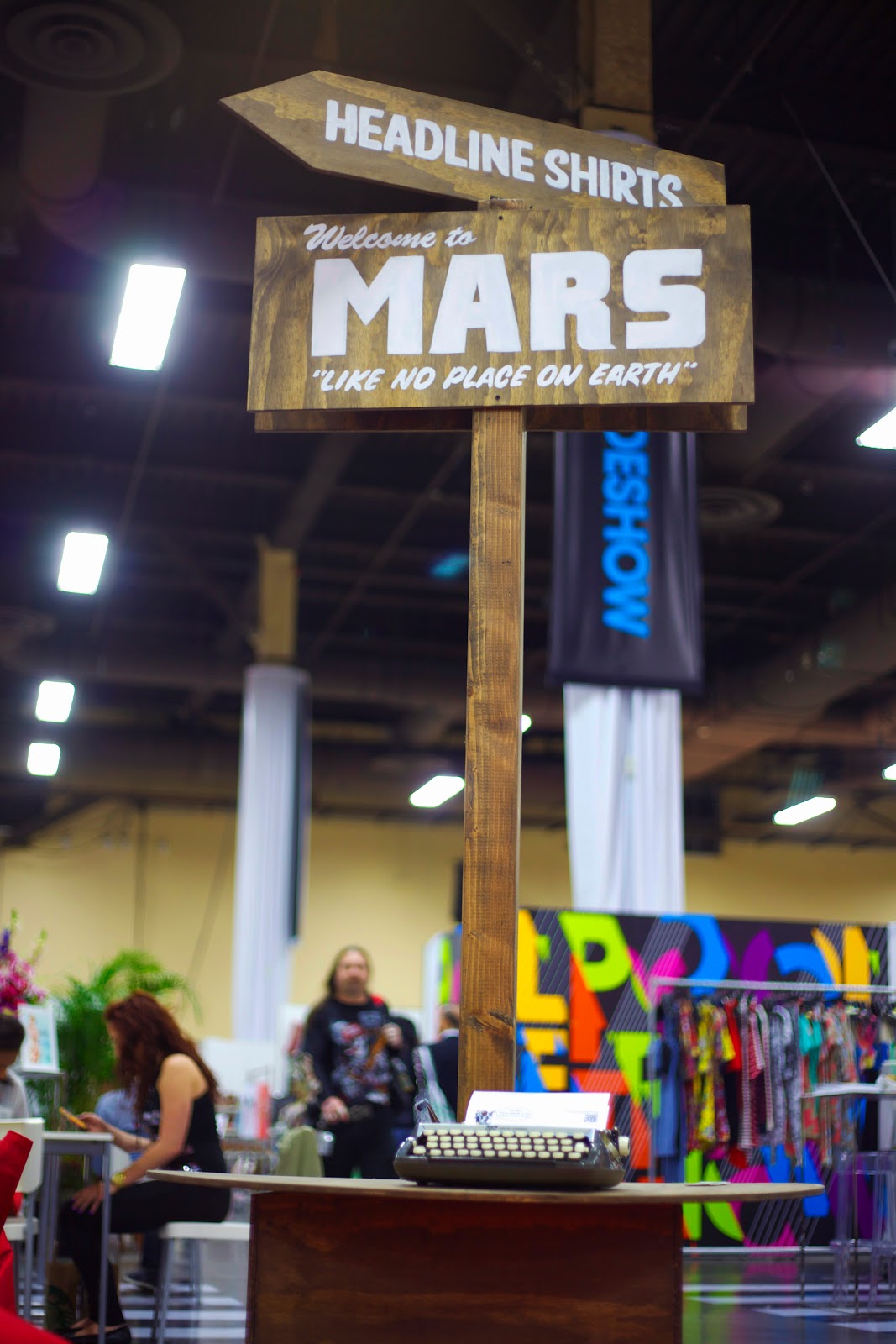 golden moments. magic trade show