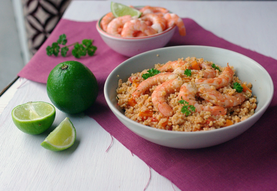 The Wandering Girl Couscous parfumé à la sauce tomate et aux crevettes