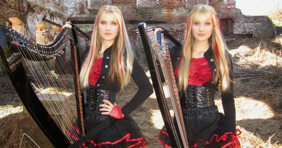 FeelA RockA Rock zine "Crazy Train" υπό την εκδοχή των Harp Twins