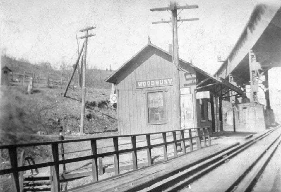 The Newburgh Branches of the Erie Railroad Erie Railroad Station at