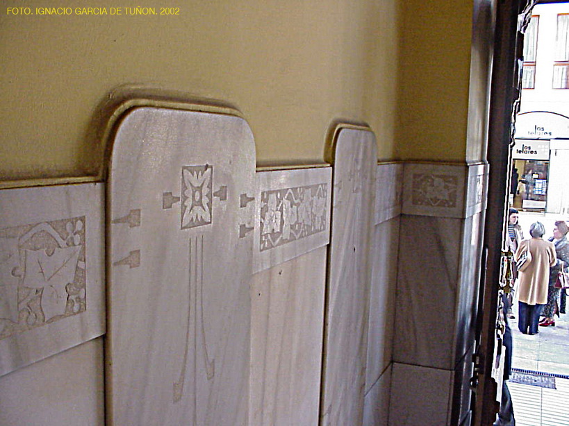 ARQUITECTURA DE OVIEDO. 18502000 CASAS DEL CUITU. CALLE URIA. OVIEDO