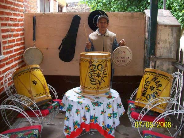 Fabricación artesanal de bombos