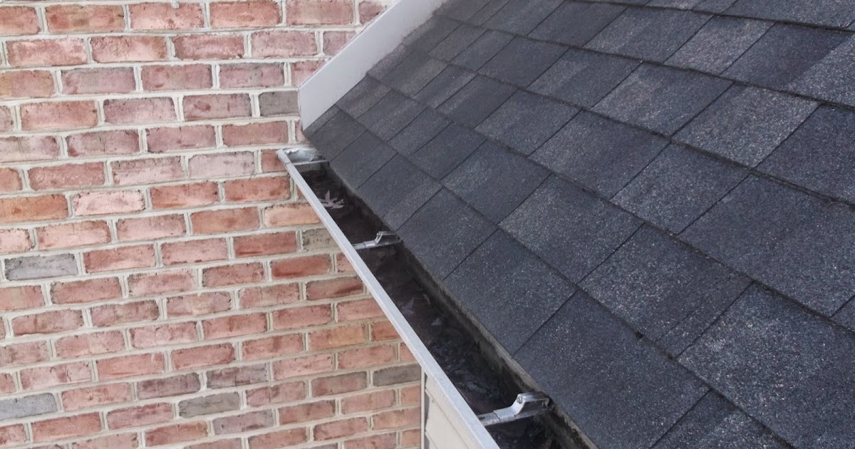 Gutter Cleaning Lancaster, PA Cleaning Clogged Gutters in Lancaster, PA