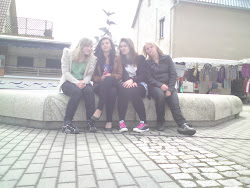 Lisa, Anne, Farah & Carolin ♥