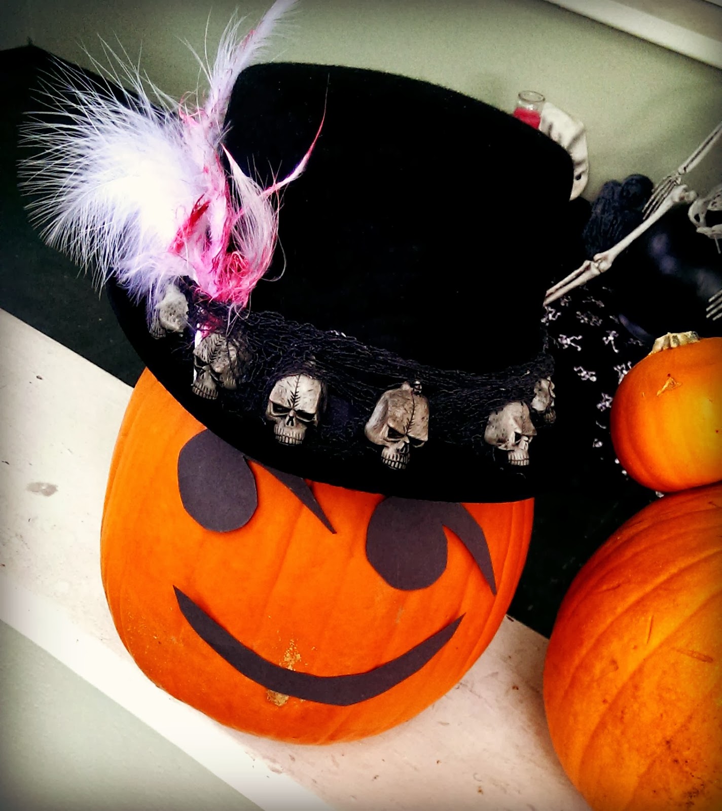 Finding BonggaMom Ideas for NoCarve Halloween Pumpkins