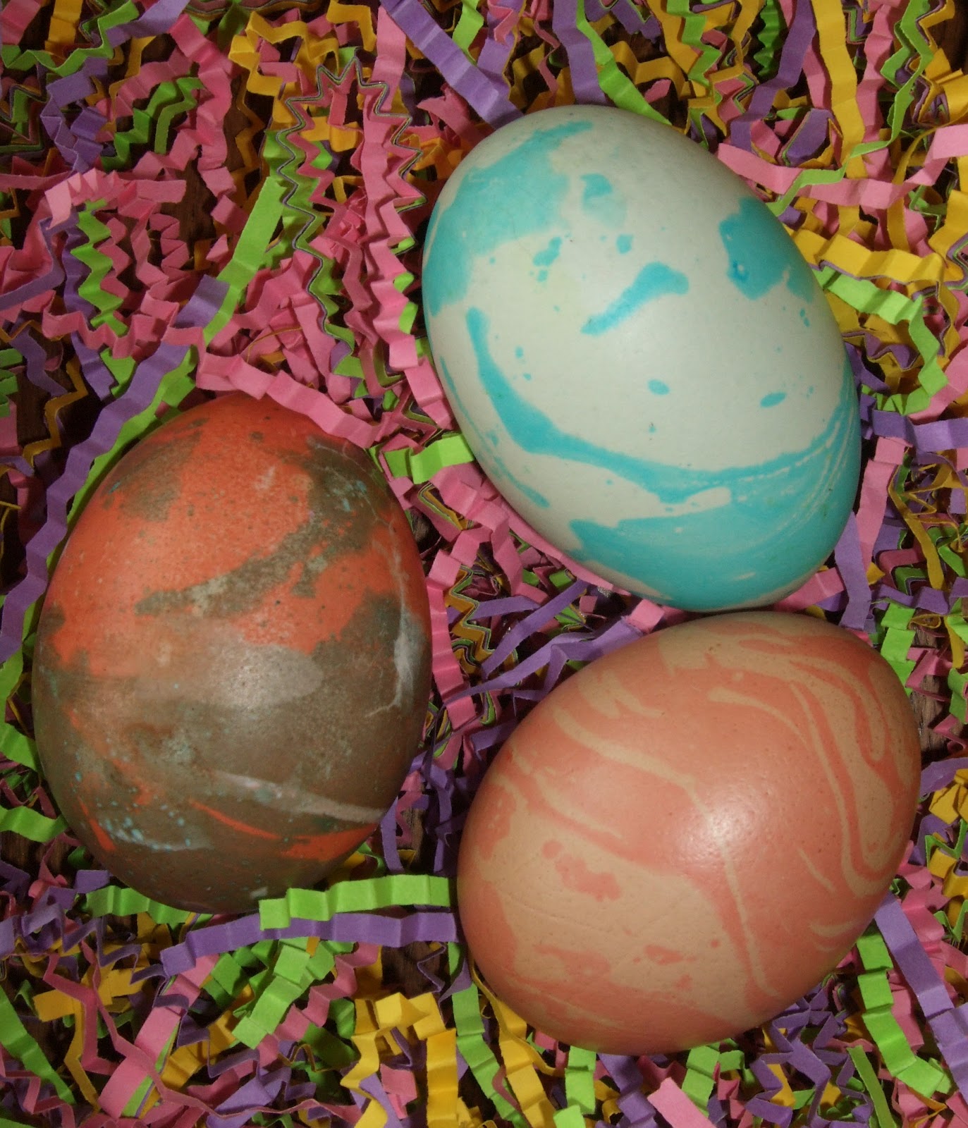 Pam's Backyard Chickens Coloring Easter Eggs with Pantry Ingredients