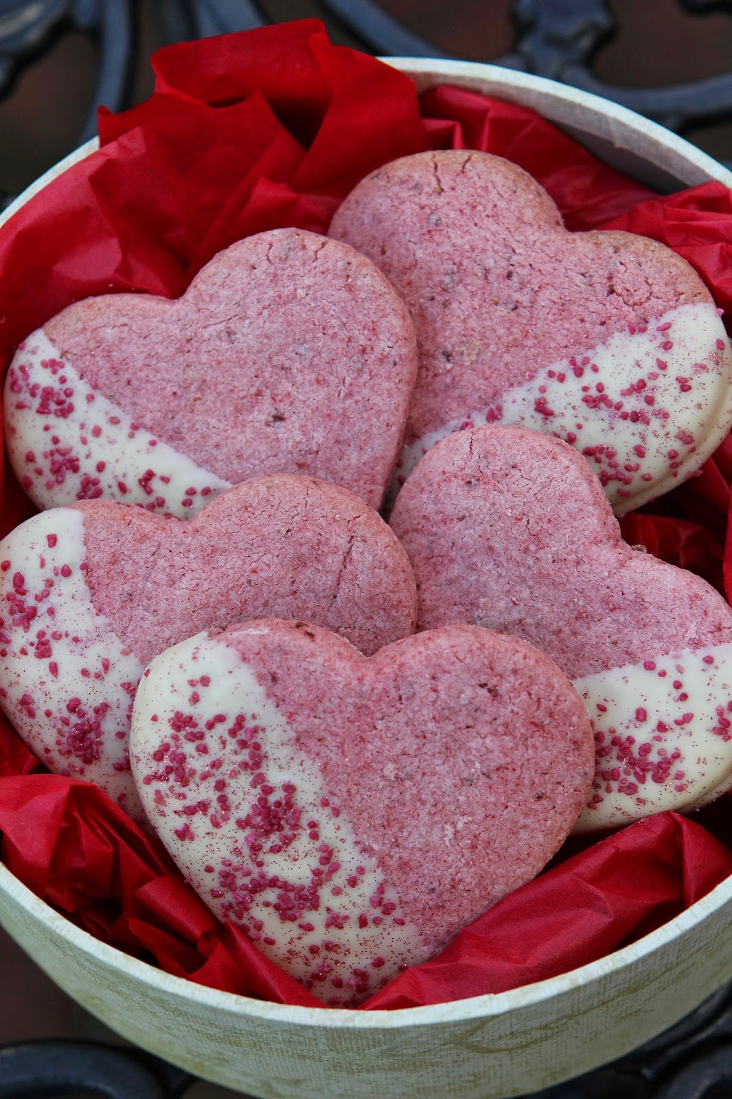 Gluten Free Alchemist Strawberry & White Chocolate Hearts (gluten free