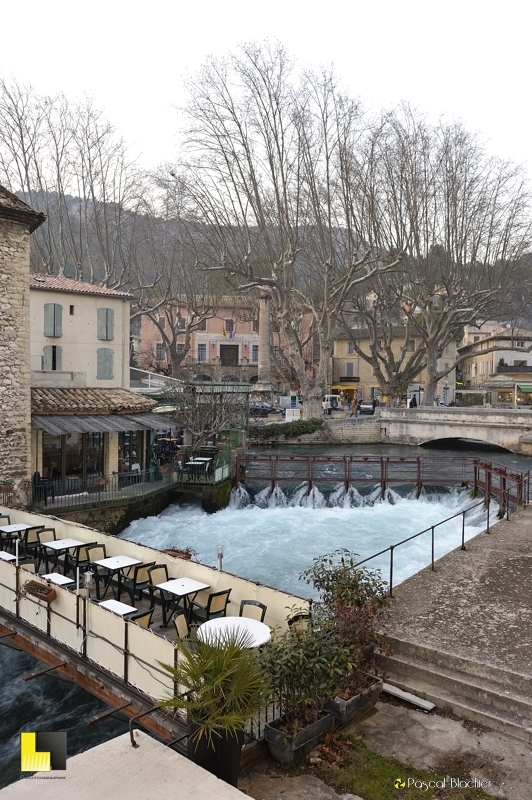 le village de fontaine de vaucluse photo pascal blachier