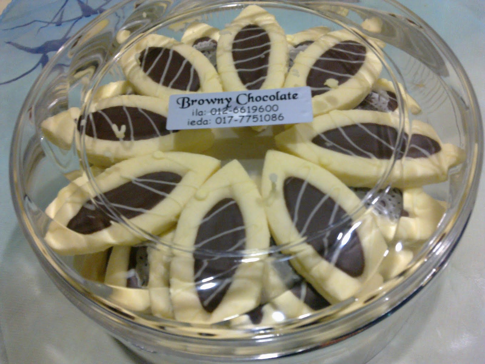 Browny Chocolate Cookies RM22/48pcs