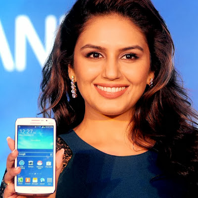 Huma Qureshi launches Samsung Galaxy Grand 2