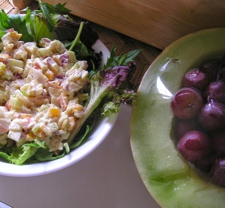 Cooking with Yiddishe mama: Simple cold crab meat salad