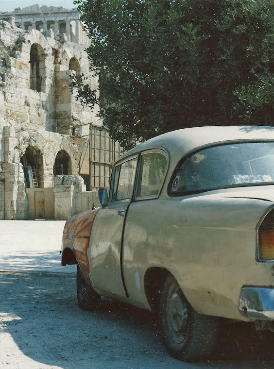 Akropolis  -adieu- und Opel REKORD in - desolatem Zustand -, wie Griechenland anno 1984 ohne EU