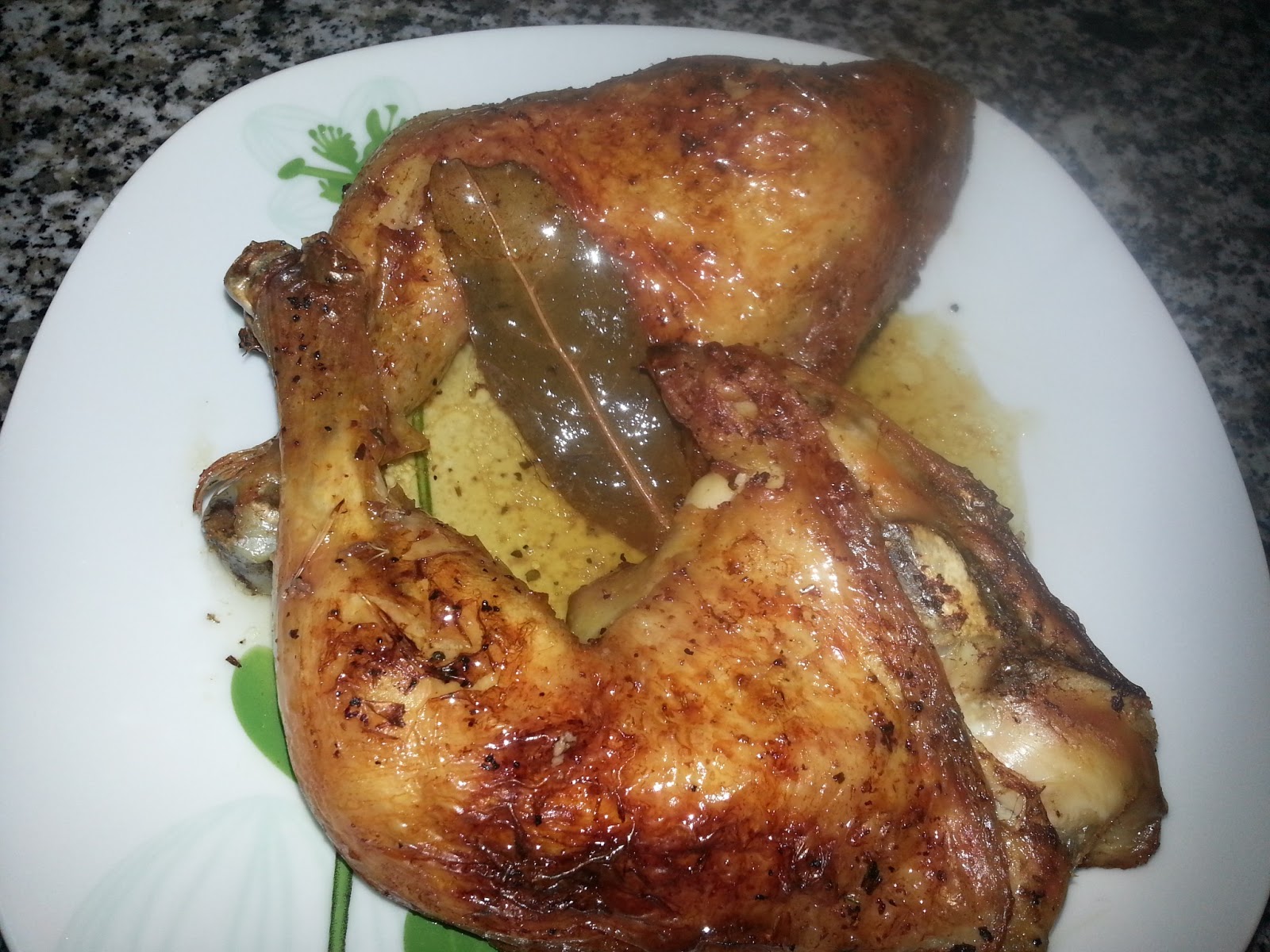 Cuartos De Pollo Al Horno Con Vino Blanco Chiquita en la Cocina: Cuartos de Pollo al Horno
