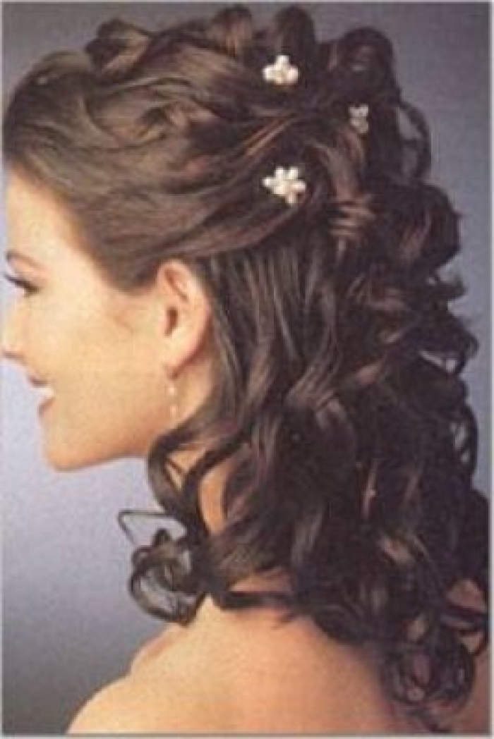 nice hairstyle blog: Cute Down Hairstyles for Prom