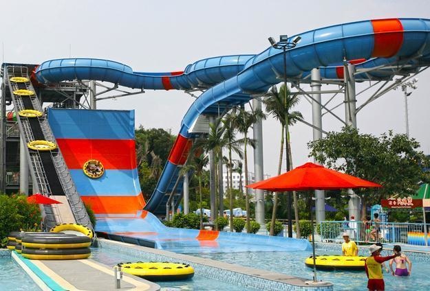 #16. Giant Slide, China - The World’s 25 Scariest Waterslides… I’m Surprised #6 Is Even Legal. #16. Giant Slide, China - The World’s 25 Scariest Waterslides… I’m Surprised #6 Is Even Legal.