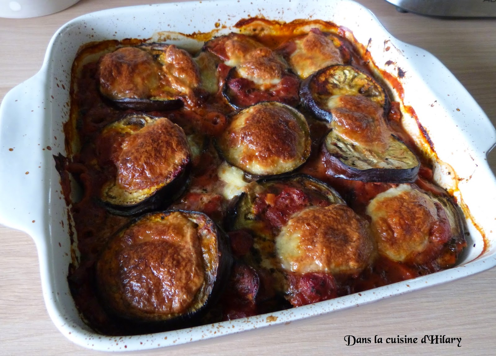 Dans la cuisine d'Hilary Gratin à l'aubergine à la mozzarella et au