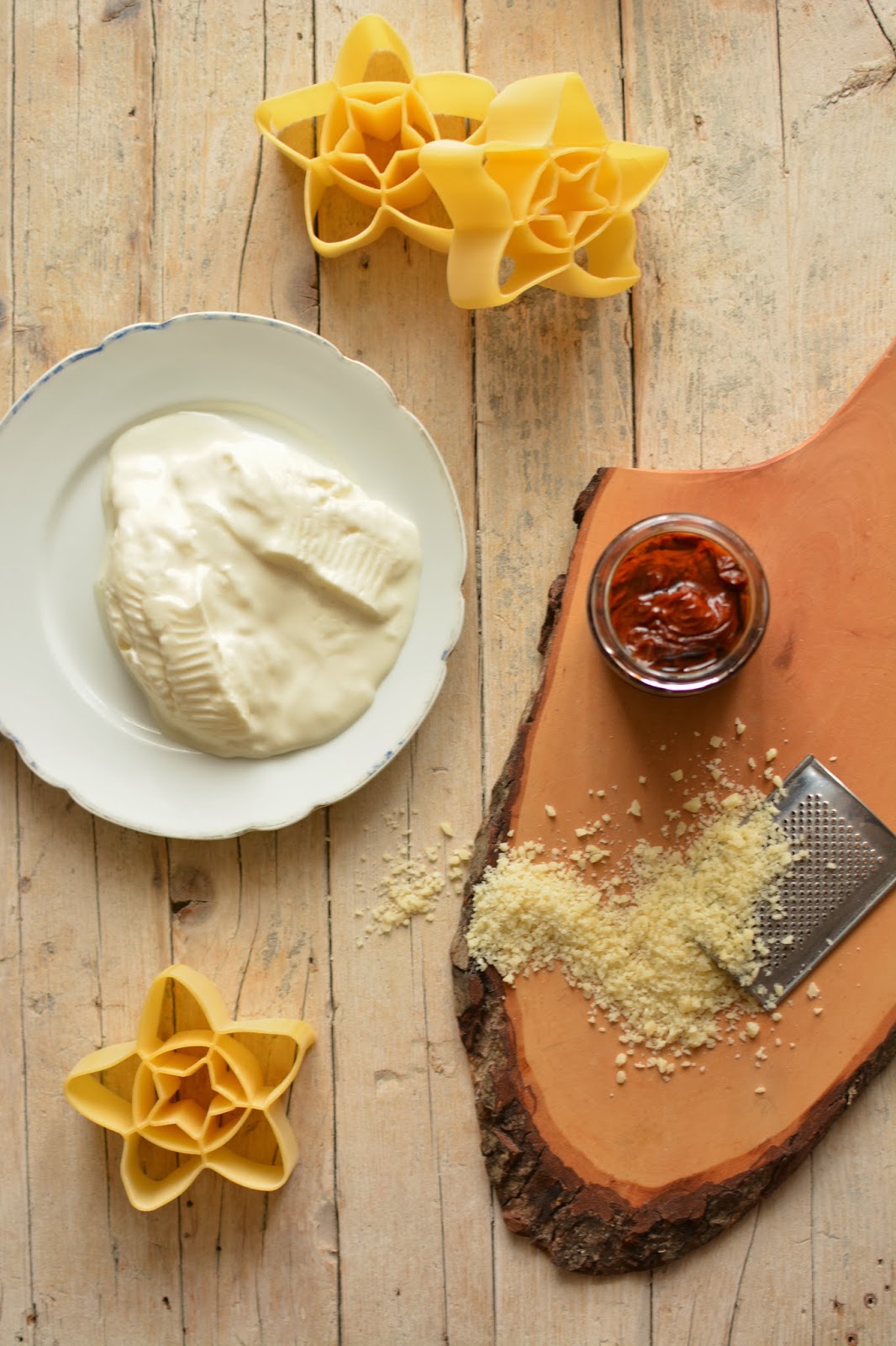 L'Omin di Panpepato Gratin di Pasta con Finocchiona e Pomodori Secchi