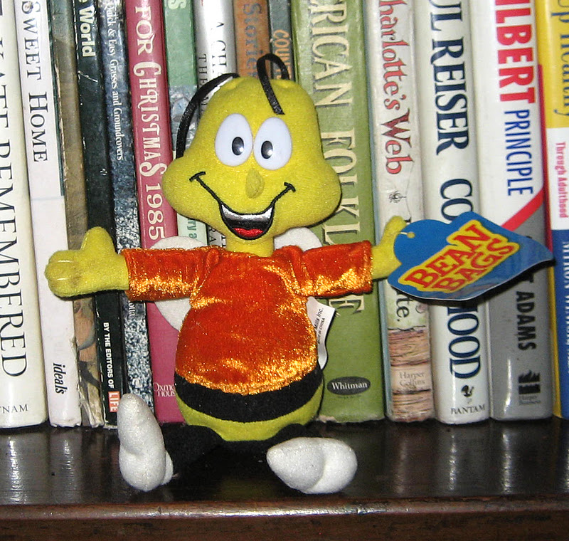 Percy's World of Toys 3104. Buzz, the Honey Nut Cheerios mascot