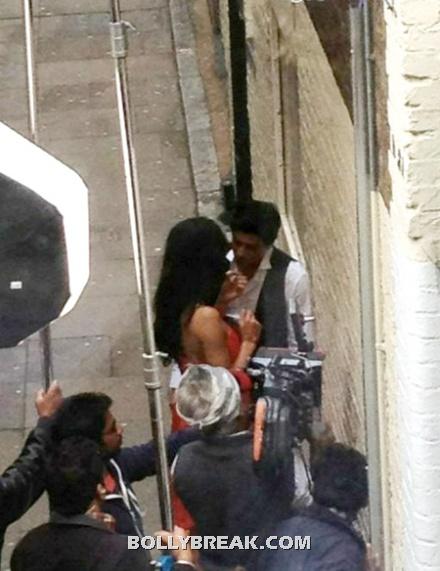 Sexy KATRINA: Katrina Kaif & Shahrukh Khan On Set Of New Movie (untitled) - FamousCelebrityPicture.com - Famous Celebrity Picture 