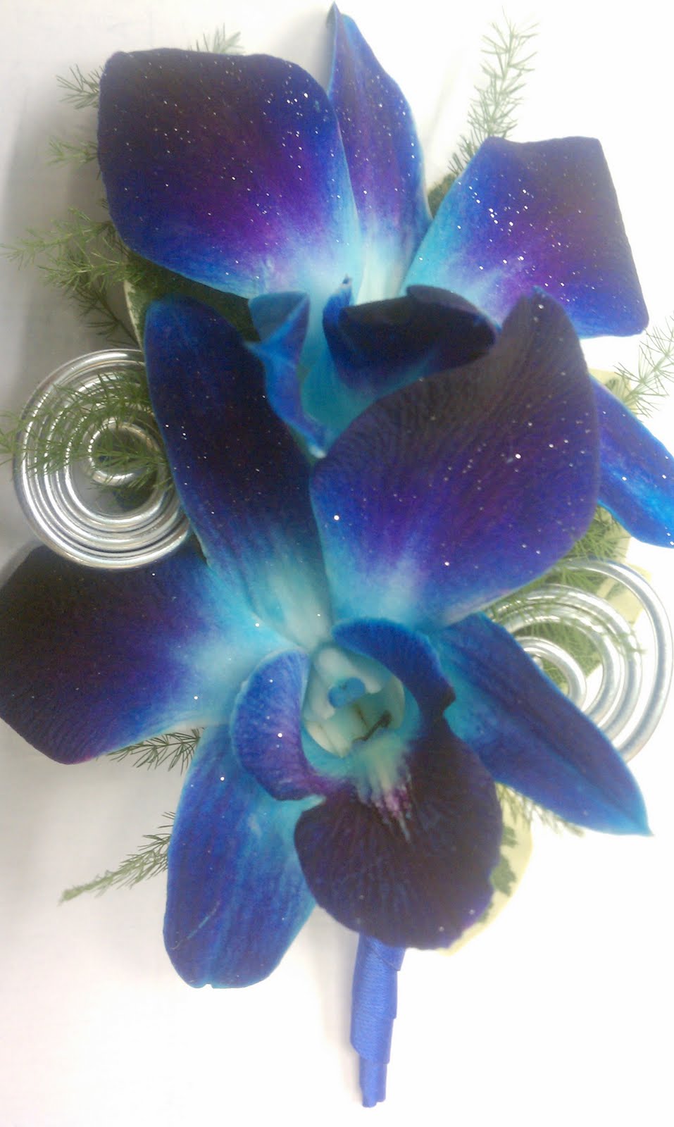 Prom Flowers Add some *ZING* to Your Prom Flowers!