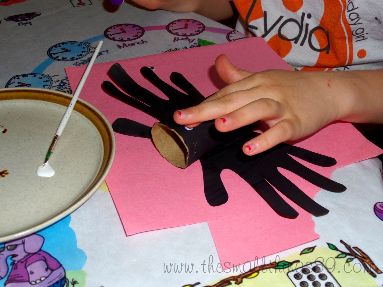 {DIY} Toilet Paper Bat Halloween Craft!