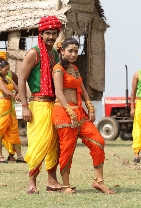 South Hot Aakansha Tamil Latest Movie Marudhavelu Stills film pics
