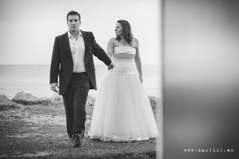 traje de novio y vestido de novia de Pepe Botella