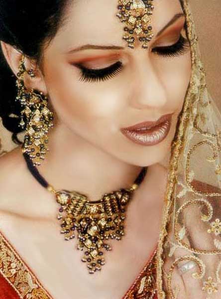 Indian Bridal Make Up traditional indian wedding makeup