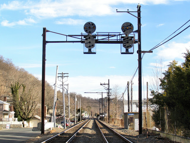 CP-TOME-eb-gantry.jpg