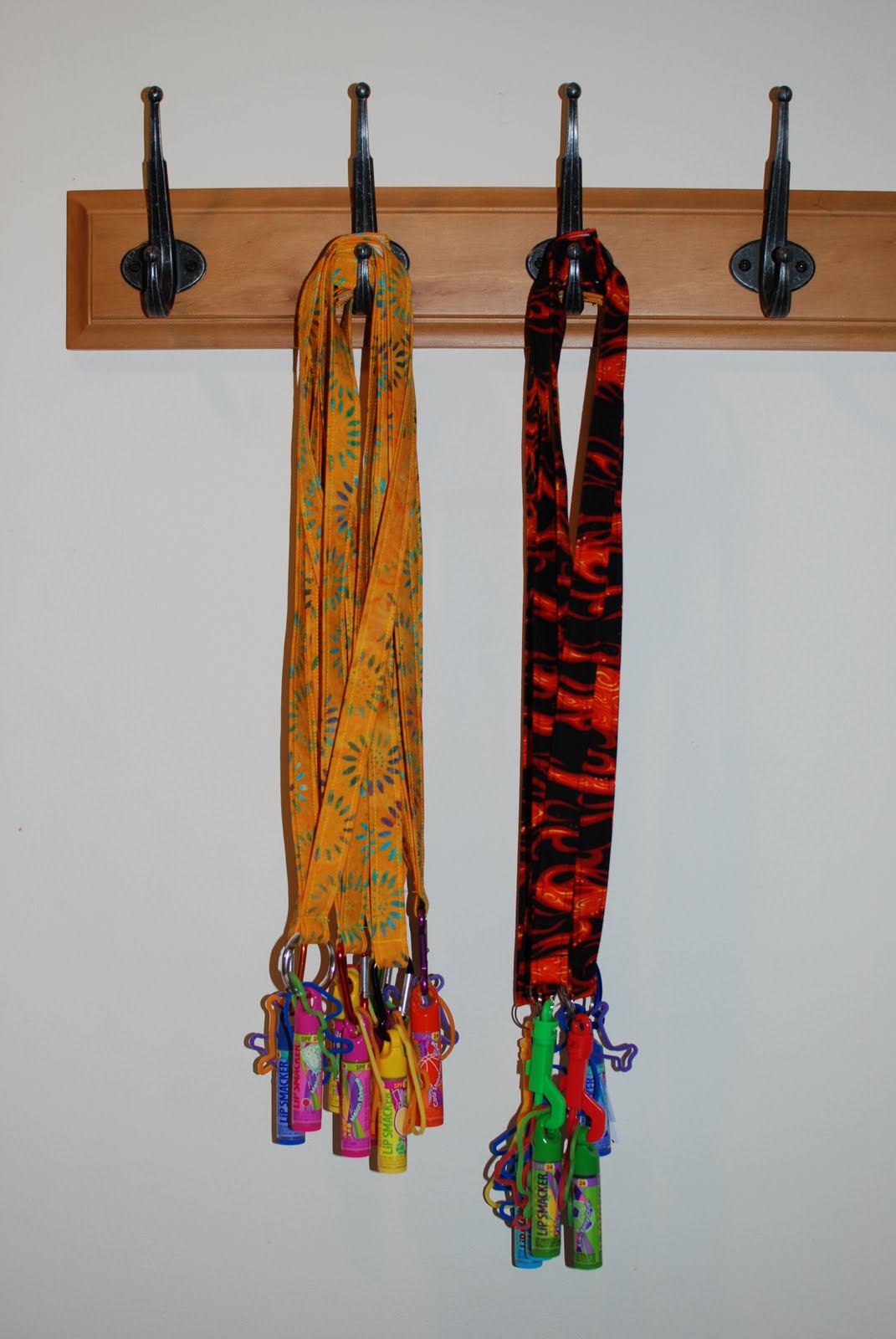 between the toys Kids Lanyard Tutorial