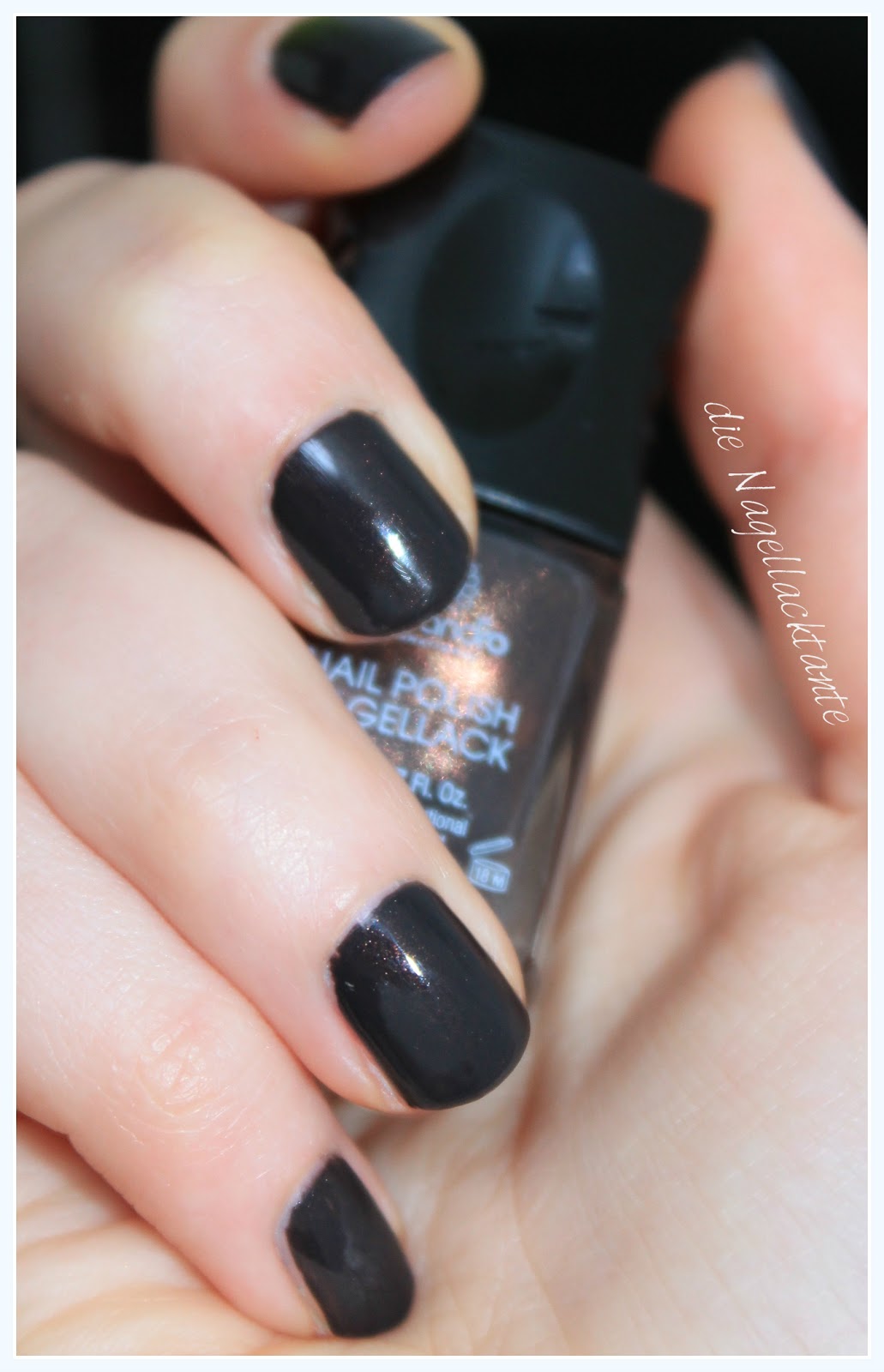 Lackfrisch Nagelneu Dezember 12