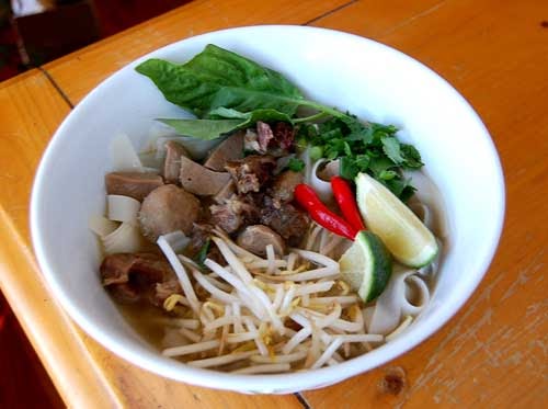 Hmong Can Cook: Homemade Vietnamese Pho Broth