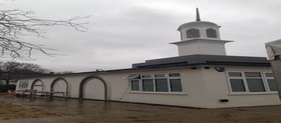 pemimpin muslim ahmadiyah akan meresmikan masjid pertama di sussex