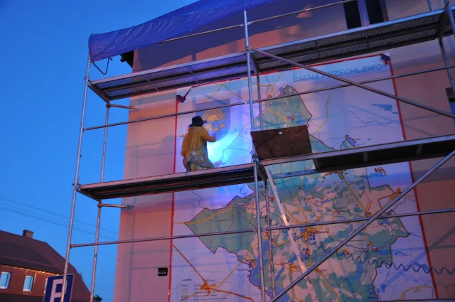 Malowanie mapy na ścianie w gminie przechlewo, malowanie loga w ultra fiolecie, malowidło UV
