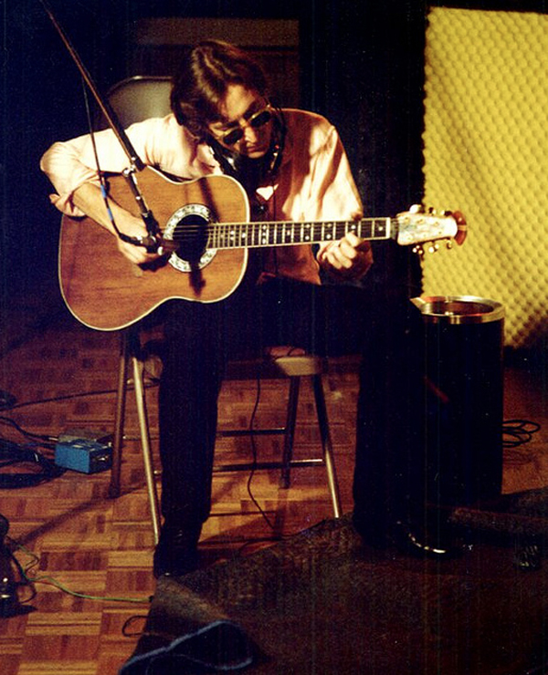 JOHN LENNON ACOUSTIC