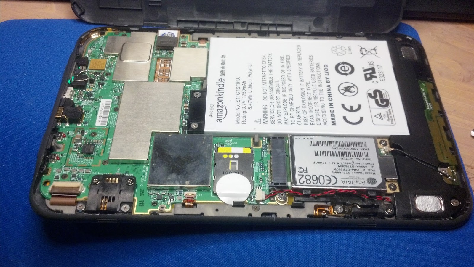 Siliconfish Repaired Kindle 3 Keyboard 3G that was freezing