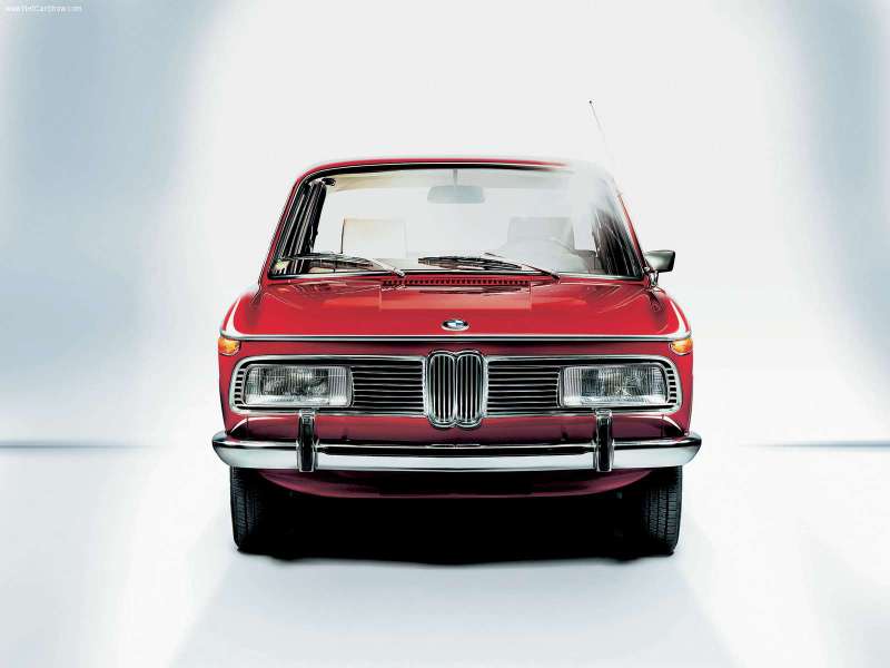 BMW-2000_CS_1965_800x600_wallpaper_03.jpg