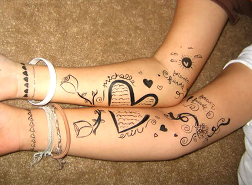 Friendship tattoos look very simple and its feelings come straight from the