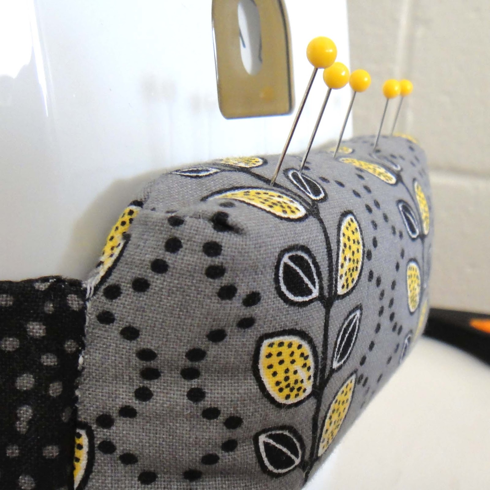 The Gilded Hare diy sewing machine pin cushion tutorial