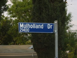 250px-2004-04-02_-_31_-_Mulholland_Drive