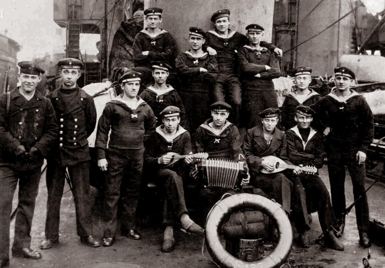 Dinge en Goete (Things and Stuff) This Day in World War 1 History