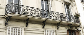 Balcon du 32 quai de Béthune sur l'Ile-Saint-Louis à Paris