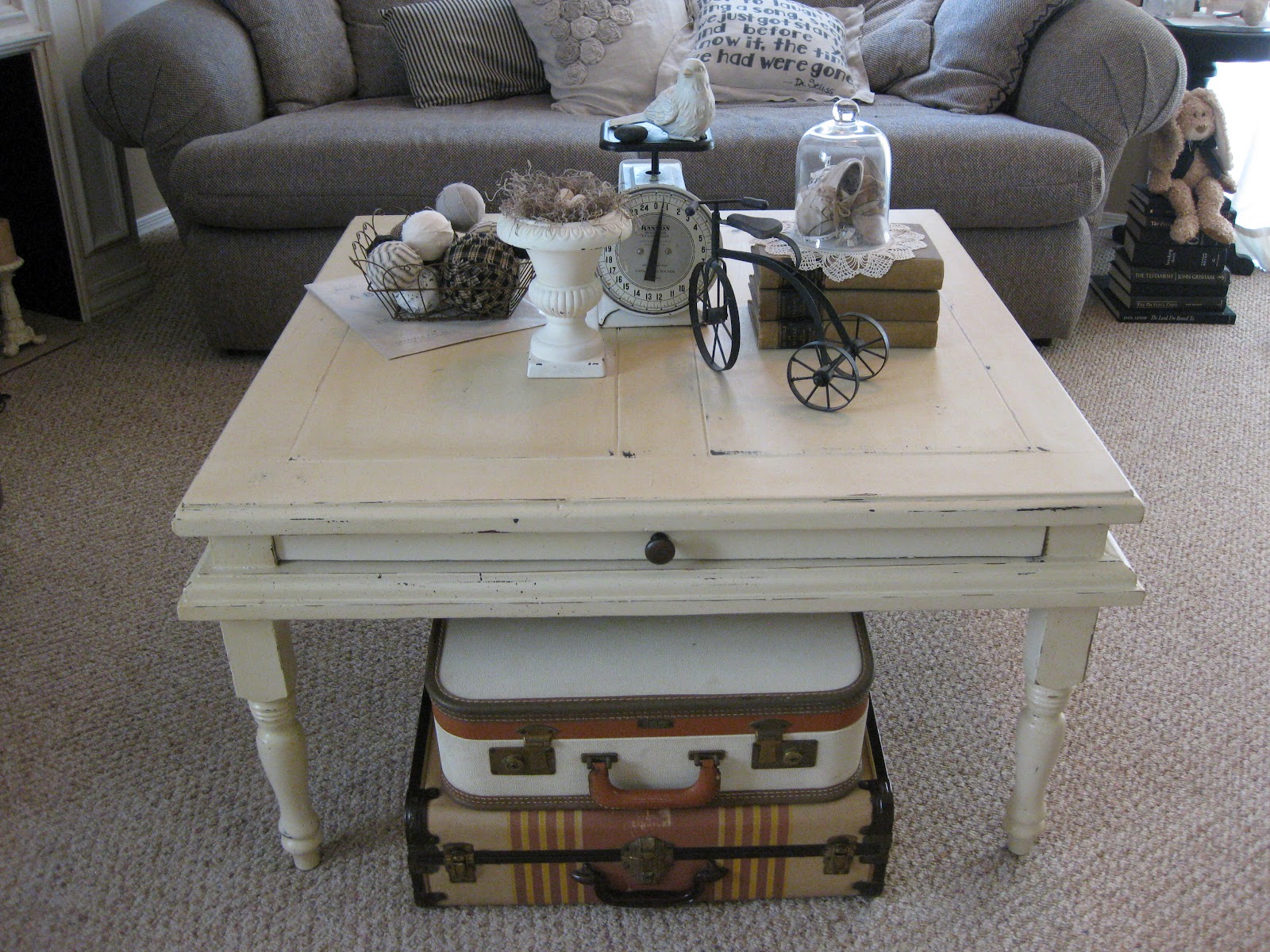 The Rusty Plum Coffee Table and Ottoman Makeover!