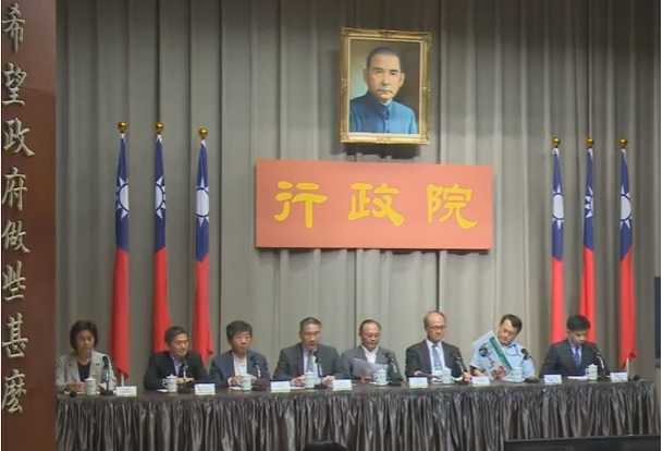 行政院長林全今(15)天在院會中表示,針對國土已破壞劣化地區,將劃設國土復育促進地區,研訂復育計畫。 行政院長林全今(15)天在院會中表示,針對國土已破壞劣化地區,將劃設國土復育促進地區,研訂復育計畫。