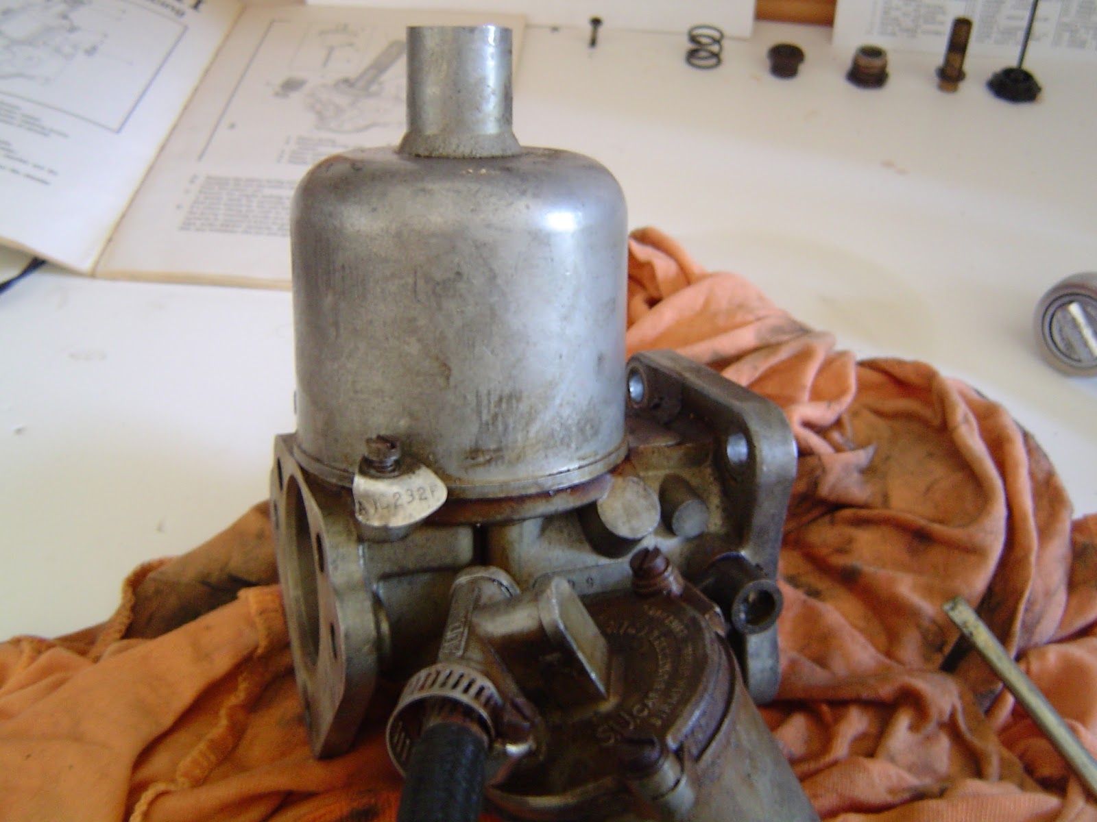 1966 Volvo P1800 Getting the engine to start part 6 Carb Rebuild