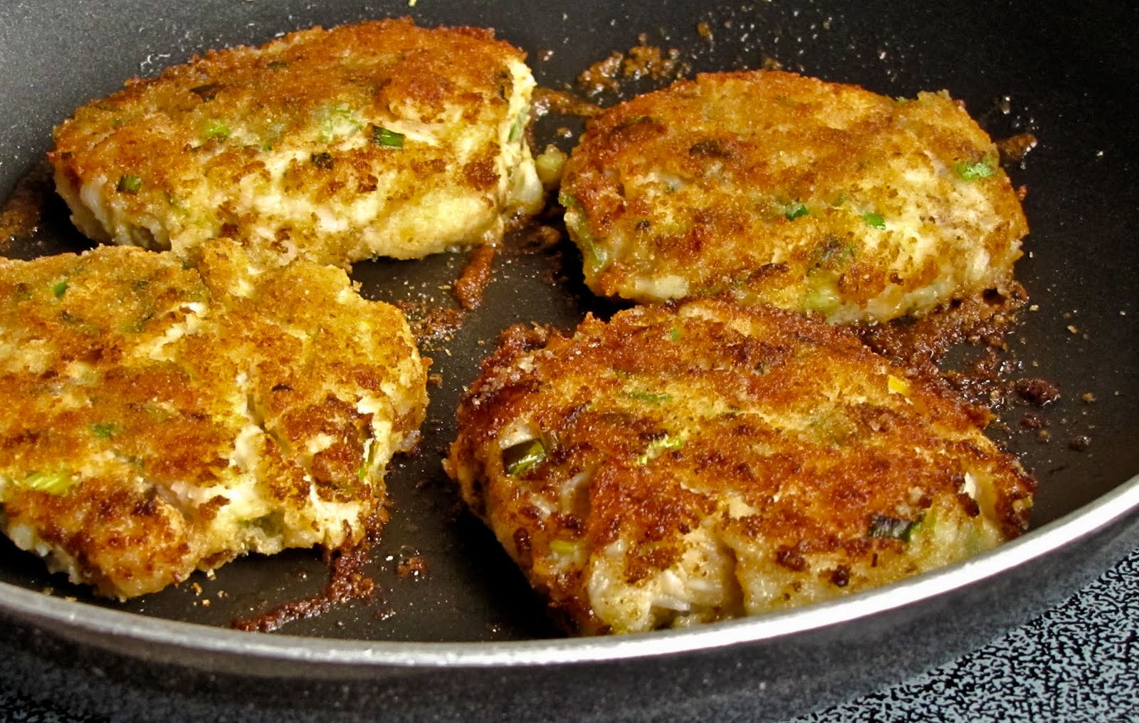 OnTheMoveIn the Galley Crab Cakes with Green Chile Tartar Sauce