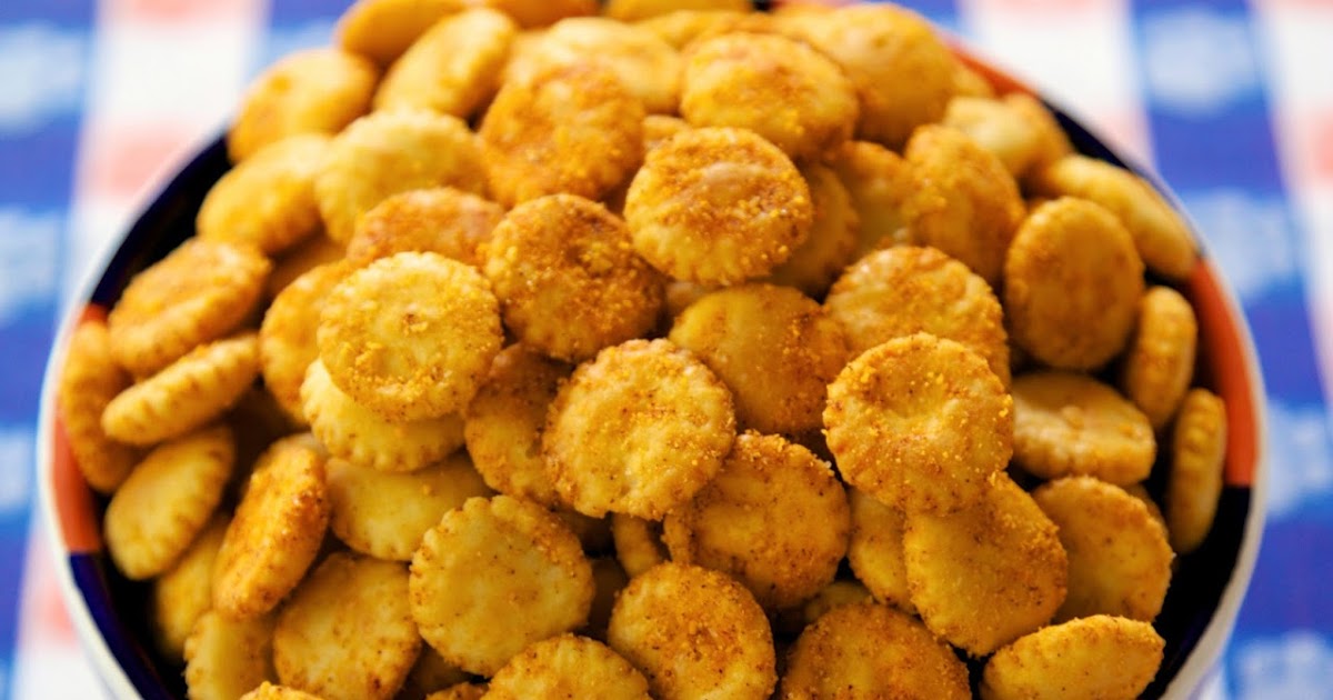 Nacho Cheese Oyster Crackers {Football Friday} Plain Chicken