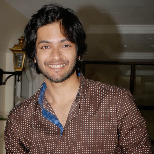 Ali Fazal Biography Wiki Dob Height Weight Native Place