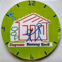 Jam Dinding Unik logo daycare Bintang Kecil