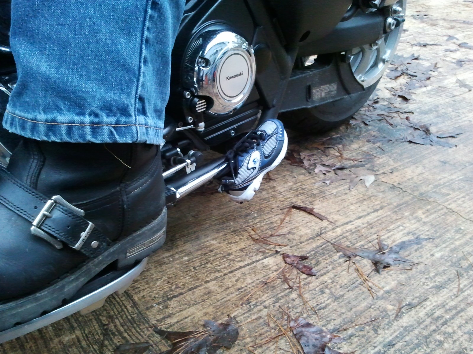 Inside Bobby's Head Kickstand Puck